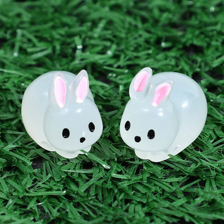 10/2Pcs Mini Glow Rabbit Ornament  Nightglow Animal Figurines Car Interior Office Living Room DIY Rabbit Decorations Accessories